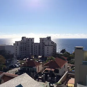https://charming-lido-flat-ii.madeira-islandshotels.com
